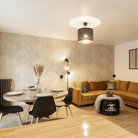 Apartment Gambetta Chaleureux T3 Avec Place De Parking Privee Annecy